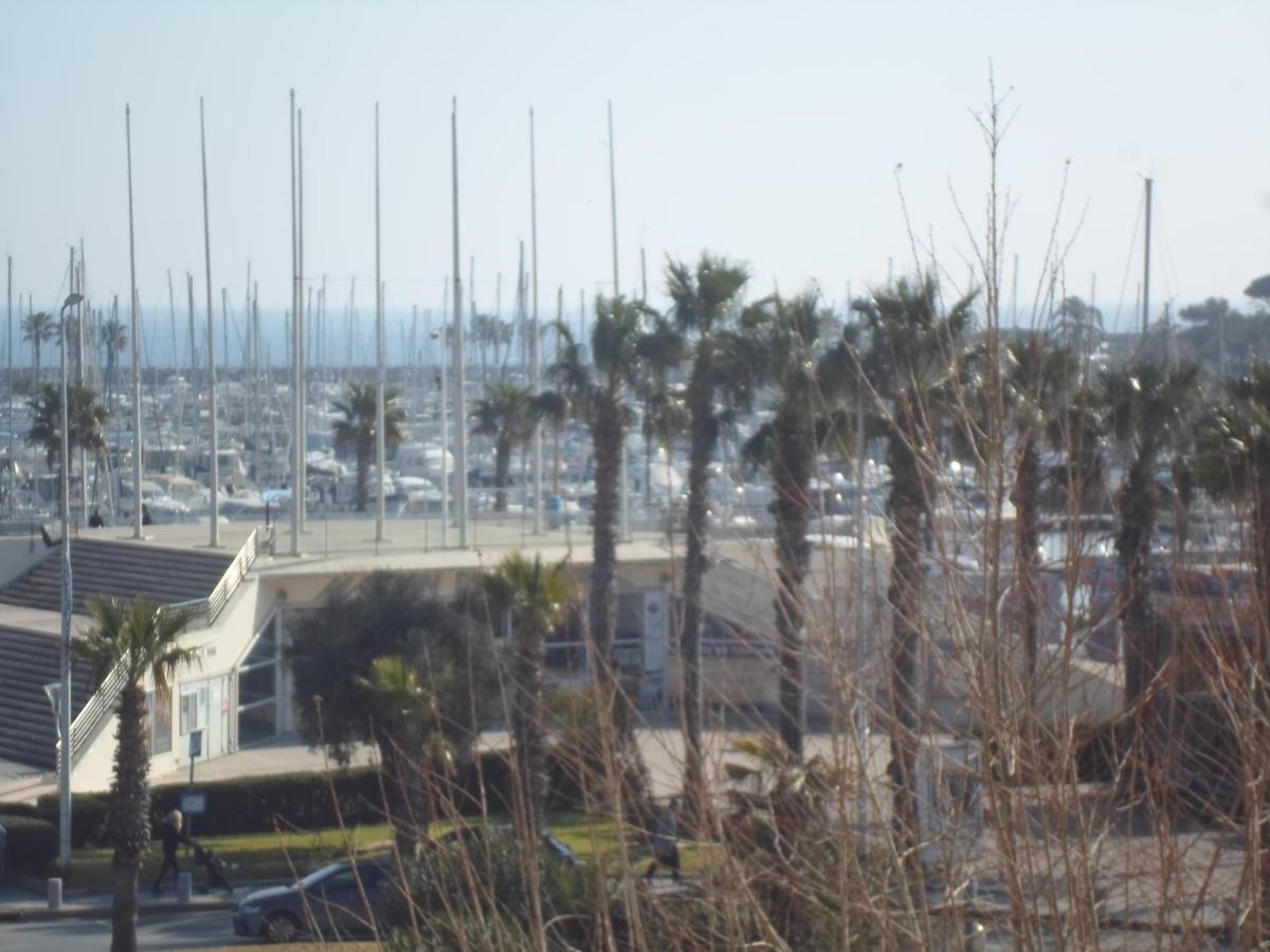 Appart T3 A 50 M De La Plage กาวาแลร์-ซูร์-แมร์ ภายนอก รูปภาพ